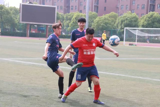皇马计划2027年夏窗引入强力后卫与中场核心